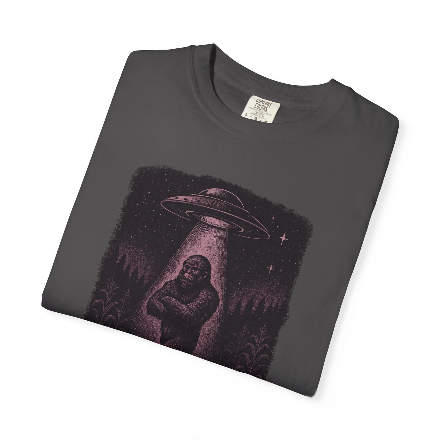 UFO Abduction Bigfoot T-Shirt – Cryptid Graphic Tee | Alien Streetwear