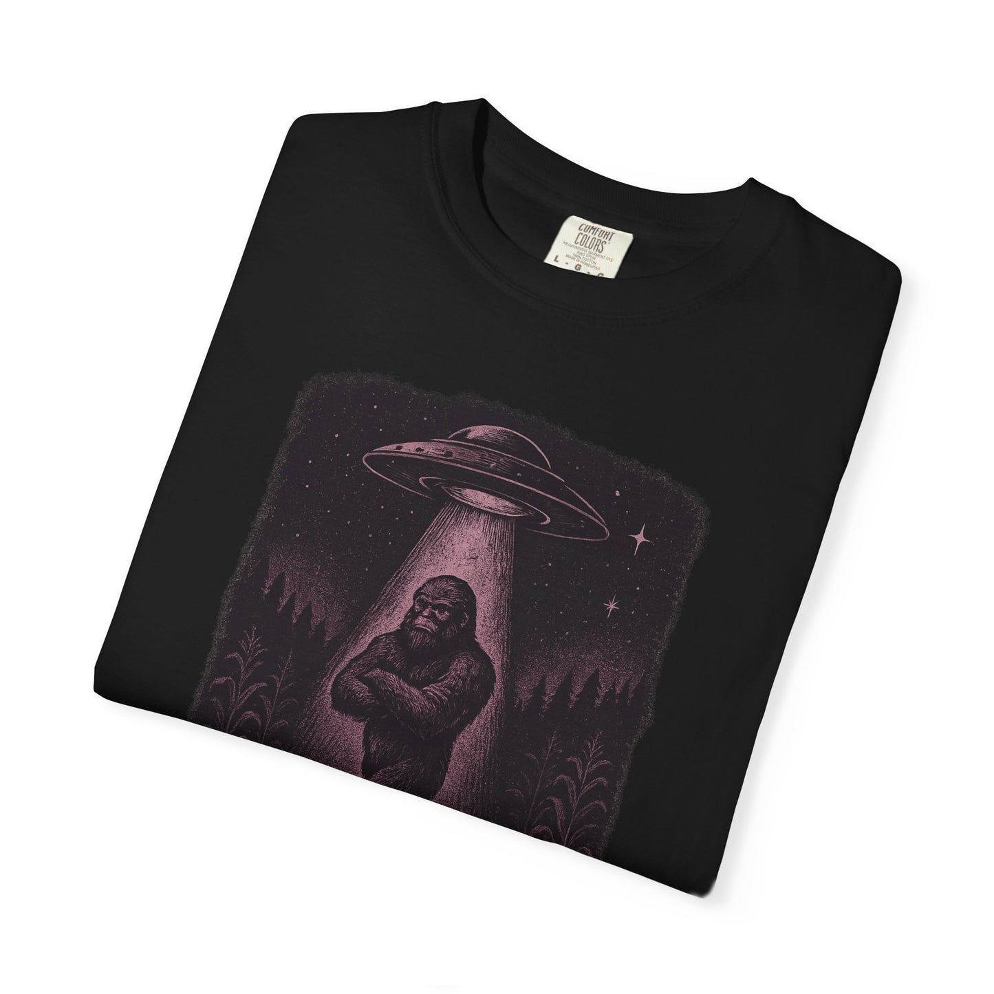 UFO Abduction Bigfoot T-Shirt – Cryptid Graphic Tee | Alien Streetwear